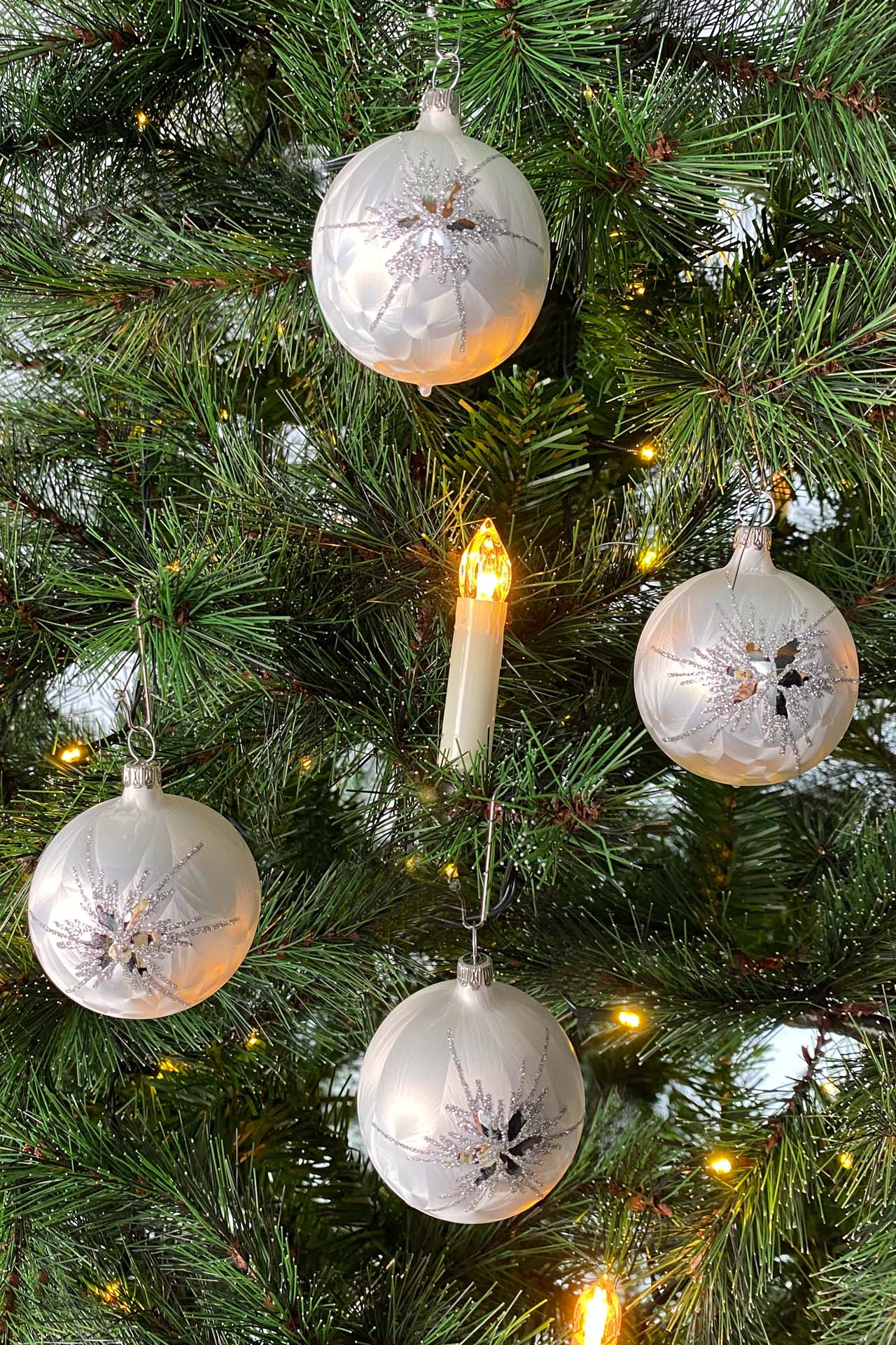 8cm Kugeln Silver Breeze Christbaumkugeln aus Glas Christbaumschmuck aus Glas Weihnachtsbaumkugeln aus Glas Weihnachtsbaumschmuck aus Glas